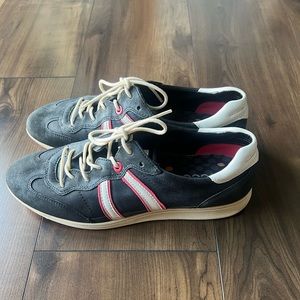 Ecco women tennis shoes